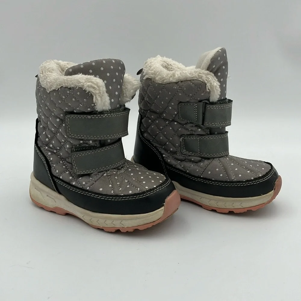 Carters Snow Boots (toddler size 9)